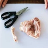 آیا خوردن غضروف‌های مرغ یا حتی استخوان‌هایی که در اثر حرارت دیدن در مرحله پخت، خیلی نرم شده‌اند، مشکلی ایجاد نمی‌کند؟